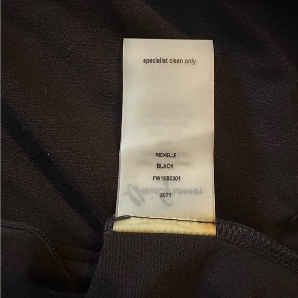 Chris Gramer off shoulder top - Picture 6 of 6